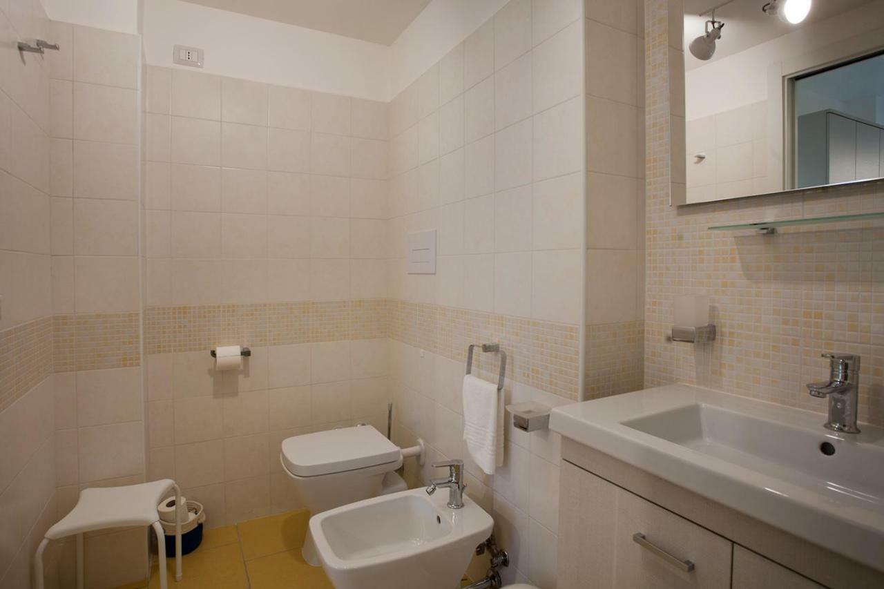 B&B A Due Passi Dal Mare Catona Di Reggio Calabria Kültér fotó