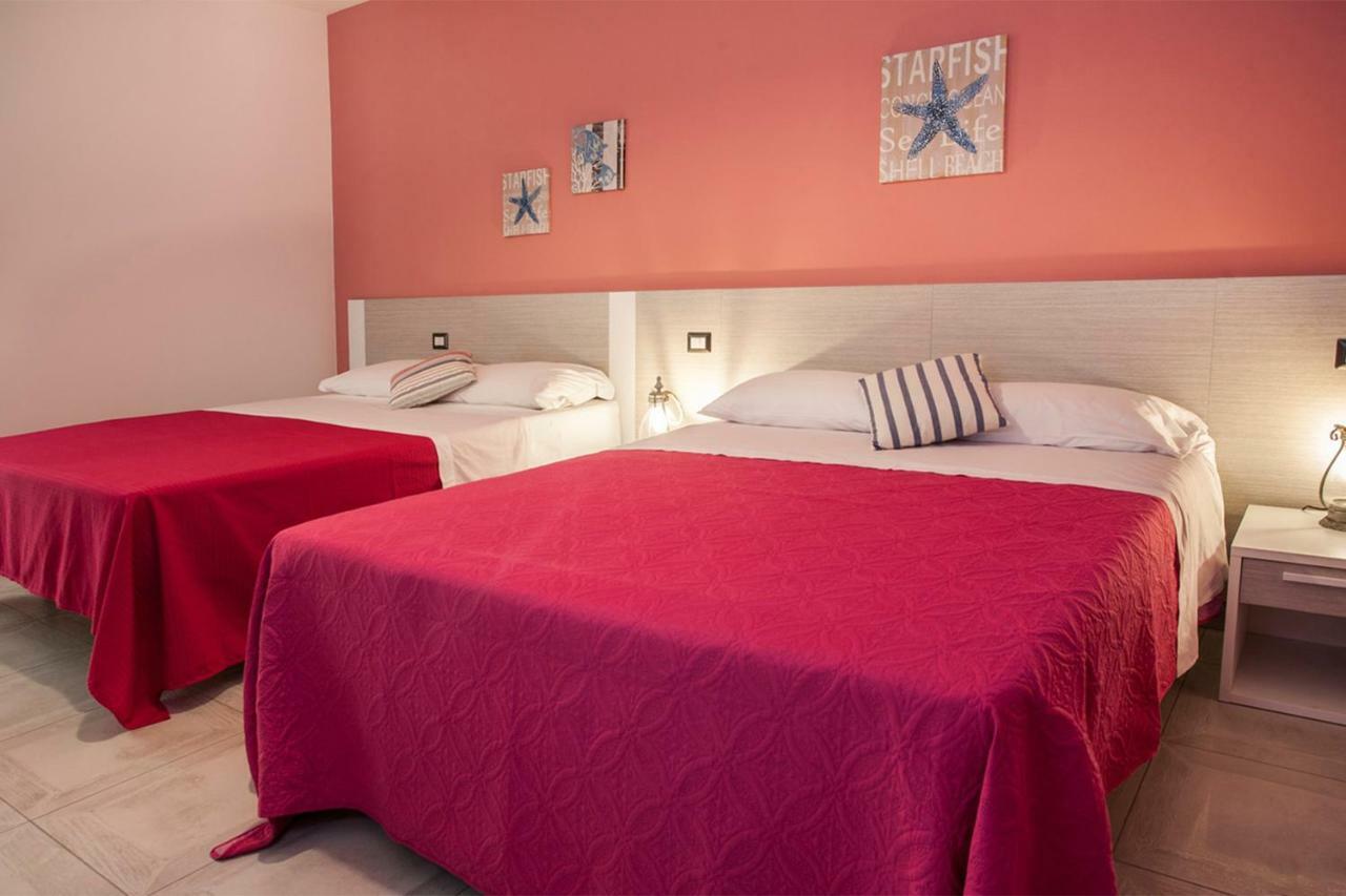 B&B A Due Passi Dal Mare Catona Di Reggio Calabria Kültér fotó